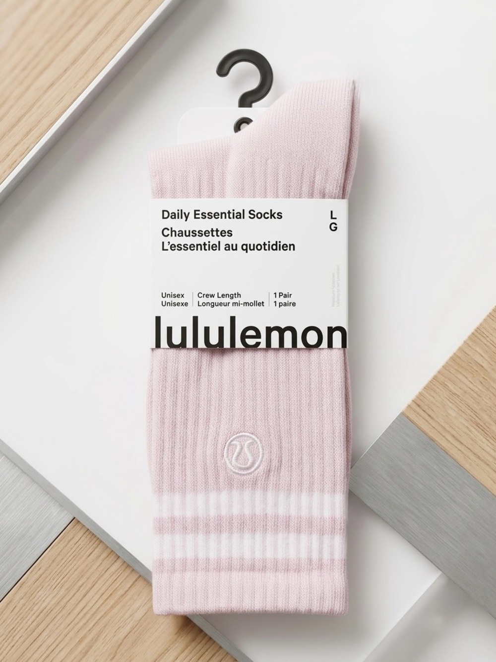NWT LULULEMON LU9CLAS DAILY ESSENTIAL CREW SOCKS LARGE PINK PEARL WHITE NWT